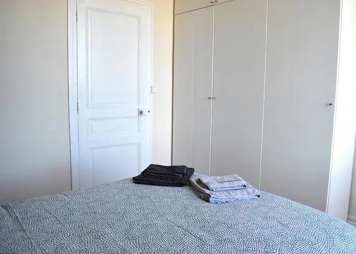 à 2 Pas De La - Centre D'asnelles